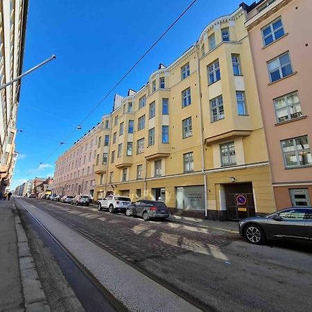 Stylish Studio In Downtown ヘルシンキ エクステリア 写真