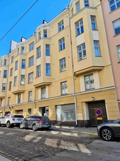 Stylish Studio In Downtown ヘルシンキ エクステリア 写真